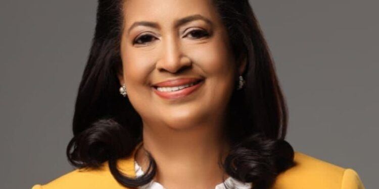 Cristina Lizardo llama a las mujeres a cuidar su salud y realizarse sus chequeos