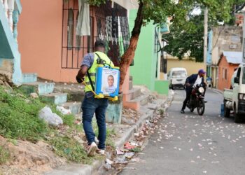 Luis Alberto incrementa operativos de fumigación ante descontrolado brote del Dengue