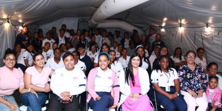 DAEH se suma a la lucha contra el Cáncer de mama; realiza conferencia dirigida a colaboradores