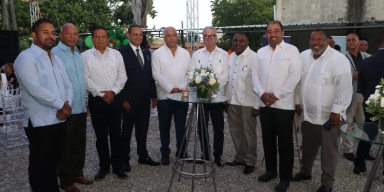 Comerciantes alertan sobre aumentos de precios del arroz y piden al Gobierno actual