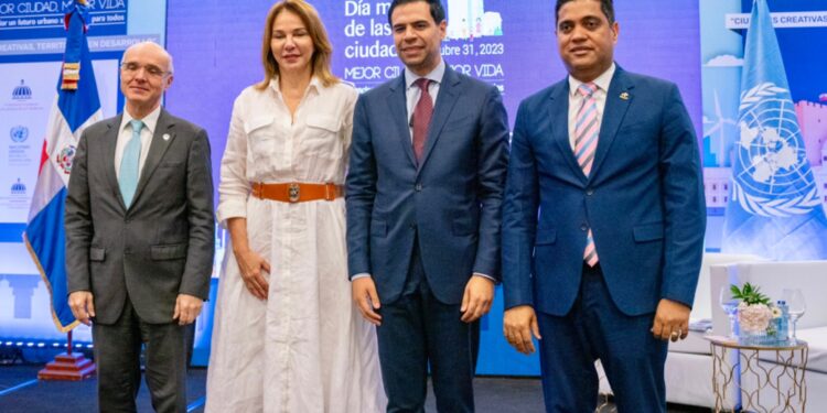 PROPEEP y FEDOMU reafirman compromiso con desarrollo sostenible de los municipios