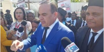 Abogados protestan frente al Congreso por reducción de recursos de Justicia en Presupuesto 2024