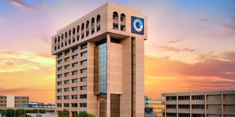 Voluntarios del Banco Popular realizan reforestación en La Sierra