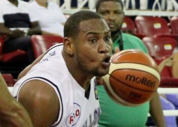 El basquetbolista Branden Dawson agredió al dominicano Leandro Cabrera durante Torneo Superior