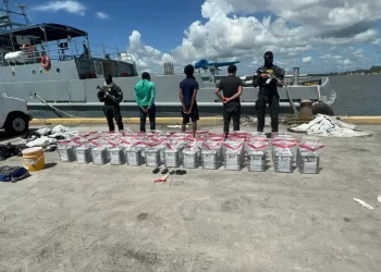 Incautan 300 paquetes de cocaína en costas de San Pedro de Macorís