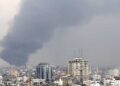 Israel corta totalmente el suministro de electricidad, alimentos y combustible a Gaza
