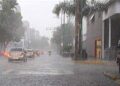 Vaguada y arrastre del viento producirán aguaceros moderados a fuertes, tormentas eléctricas y ráfagas de viento fuertes