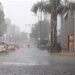 Vaguada y arrastre del viento producirán aguaceros moderados a fuertes, tormentas eléctricas y ráfagas de viento fuertes