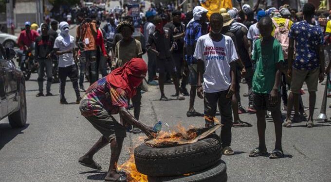 Consejo de Seguridad de la ONU aprueba desplegar por un año la fuerza multinacional en Haití