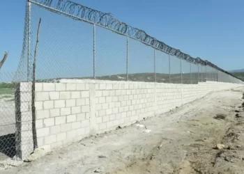 Este jueves Abinader inaugurará muro fronterizo en Elías Piña
