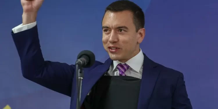 Daniel Noboa asume como presidente de Ecuador