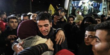 Tregua Israel-Hamás entra en sexto día mientras se busca otra extensión