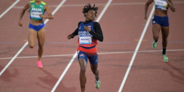 Marileidy Paulino gana oro en los 200 metros planos de los Juegos Panamericanos