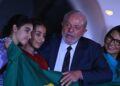 Lula recibió en Brasil a 32 connacionales que salieron de Gaza