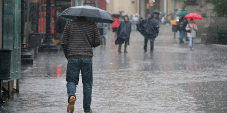 Débil vaguada producirán algunas lluvias matutinas y chubascos locales en la tarde