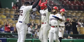 Abraham Almonte conecta jonrón y los Leones ganan segundo en casa