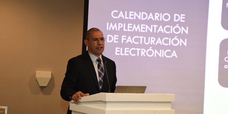 Expresidente Instituto de Contadores RD aboga por una nueva forma de recaudación de impuestos