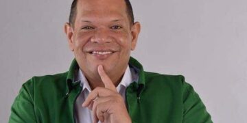 Alcalde Carlos Guzmán encabezará boletas de FP, PLD Y PRD en SDN