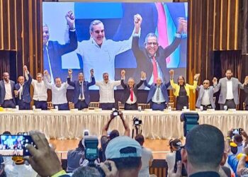 PHD proclama a Luis Abinader como su candidato presidencial 