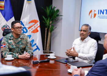 En cumplimiento al Decreto 578-23, el coronel Randolfo Rijo asume dirección del Intrant