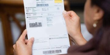 Comerciantes denuncian alto costo de la tarifa eléctrica en DN 