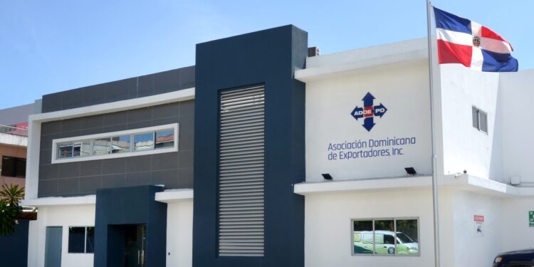 Adoexpo ve positivo para el país renegociación con Aerodom