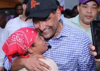 Luis Alberto valora alianza opositora Rescate RD conformada por el PLD, PRD y FP