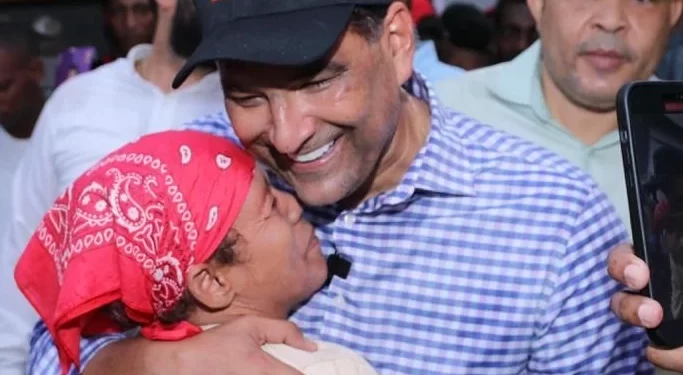 Luis Alberto valora alianza opositora Rescate RD conformada por el PLD, PRD y FP