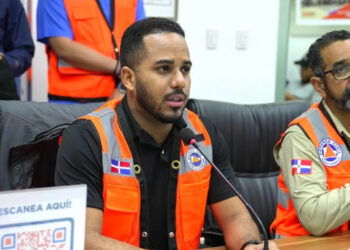 Ministerio de la Juventud activa su voluntariado y pone 50 autobuses a disposición de organismos de emergencia