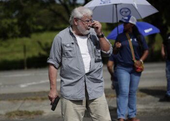 Mueren dos manifestantes por disparos de un hombre en una protesta antiminería en Panamá