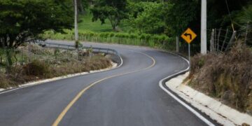 Presidente Abinader inaugura varias carreteras y hospitales en María Trinidad Sánchez