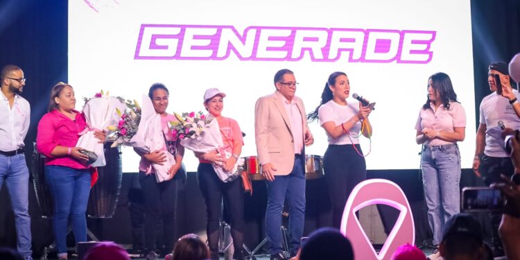 Médicos reconstruirán mamas de cinco sobrevivientes de cáncer de forma gratuita