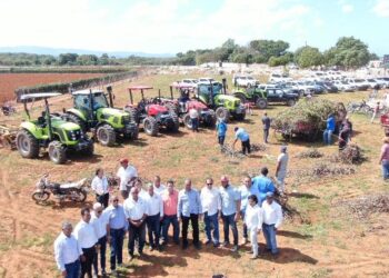 Agricultura prepara terrenos para cultivos de ciclo corto en zonas rurales de Puerto Plata