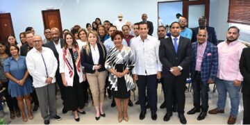 Superintendencia de Seguros imparte taller para periodistas del área económica