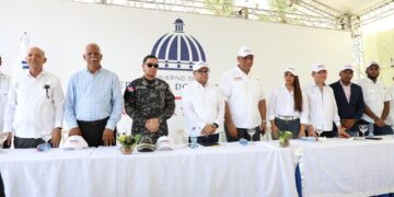Autoridades llevan Plan Nacional de Iluminación a Los Guaricanos de SDN