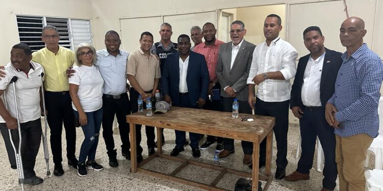 La Red del Cambio recibe respaldo de 15 juntas de vecinos en SDE