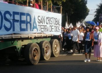 Comunidad evangélica marcha en San Cristóbal por la paz y los valores