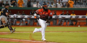 Toros del Este derrotan a las Águilas Cibaeñas 7-2
