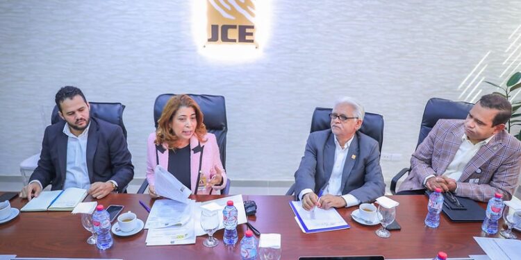 JCE y PGR avanzan implementación voto penitenciario de cara a comicios de 2024