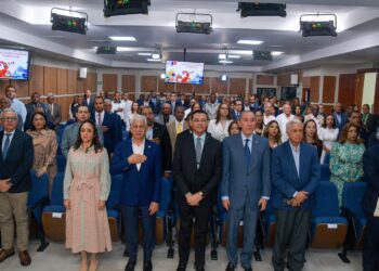 Presidente del Senado afirma corrupción administrativa debe erradicarse