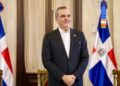 Abinader exhorta a servidores públicos y entidades estatales, seguir trabajando la calidad en la administración pública
