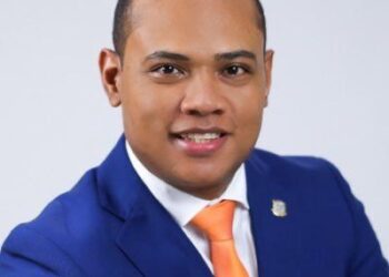 Diputado Gaddys Corporán renuncia  del PLD