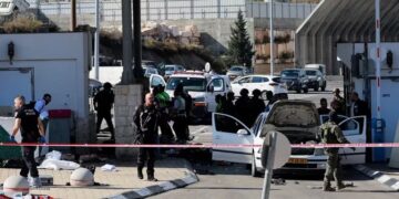 Al menos siete heridos durante un ataque con armas de fuego contra un puesto de control al sur de Jerusalén