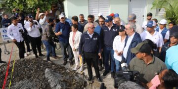 Presidente Abinader recorre zonas de desastre en provincias Duarte y San José de Ocoa