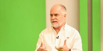 Superintendente de Bancos aboga por ciudadanos con antecedentes penales puedan tener cuentas bancarias básicas