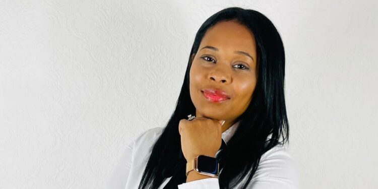 Escritora cristiana Elisabeth Solano lanza libro: "El divorcio no me descalificó, me reposicionó"