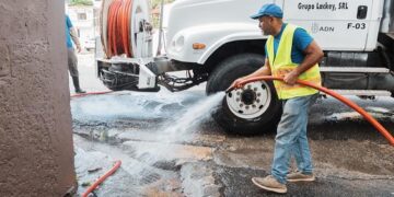 ADN mantiene amplio operativo de limpieza en los distintos sectores del Distrito Nacional
