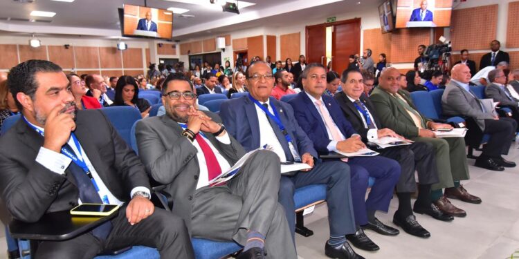 Senado y Tribunal Constitucional realizan encuentro académico y reafirman compromiso con Carta Magna