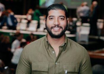 Advierten posible exclusión de candidatura a diputado por FP luego de éste ganar encuestas