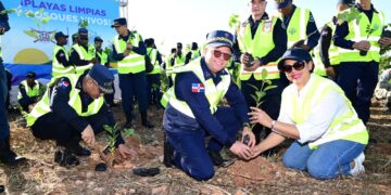 Fuerza Armada y PN realizan jornada de plantación de árboles, como parte del Plan Nacional de Reforestación